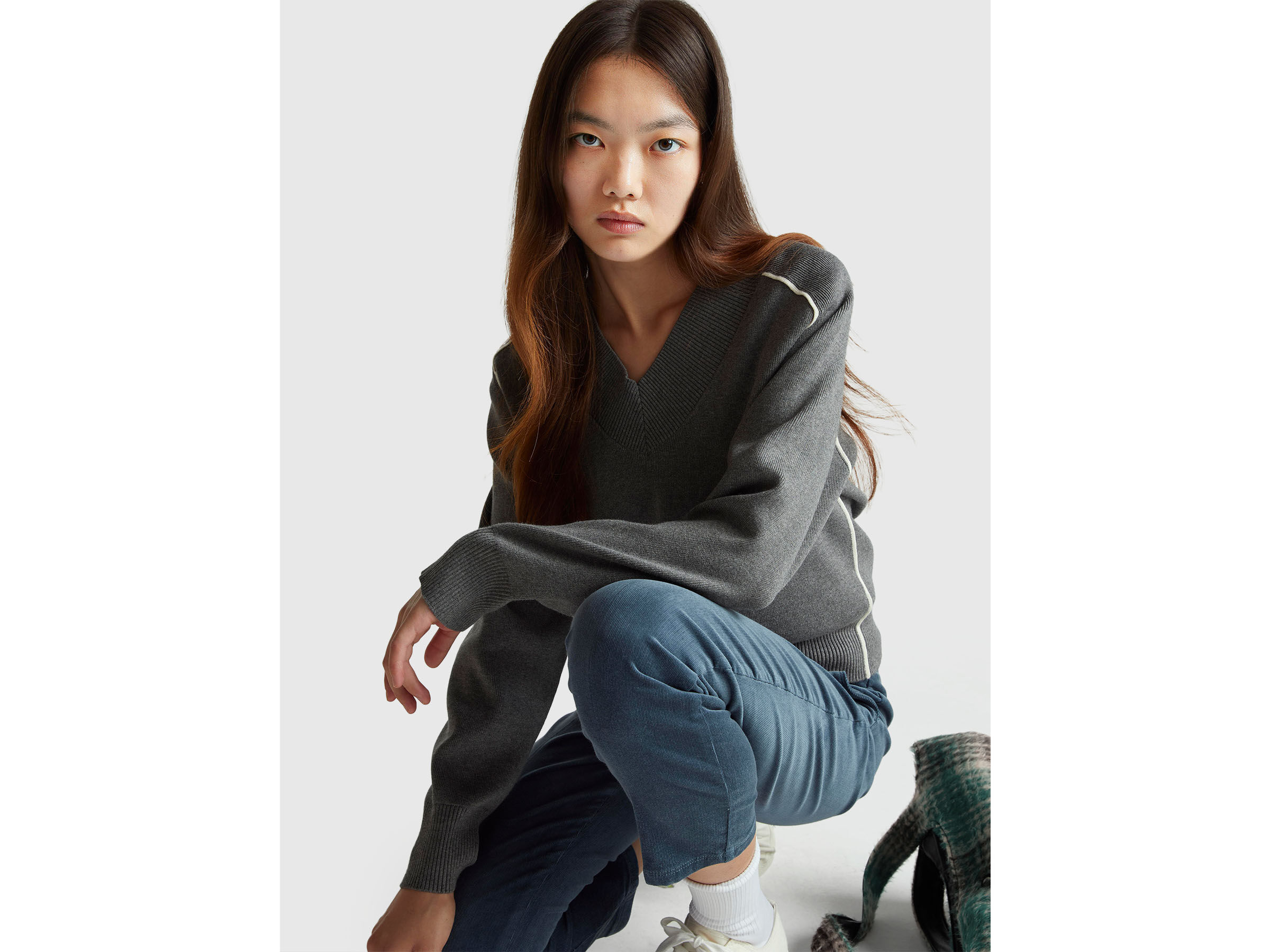 V NECK SWEATER L/S Mujer image number 3